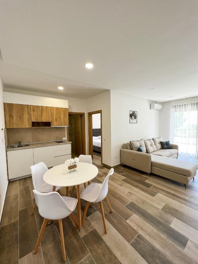 Square Residence Ulcinj Exterior photo