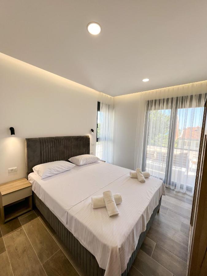 Square Residence Ulcinj Exterior photo